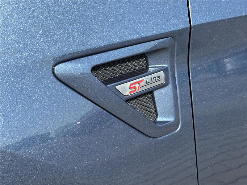 Ford S-MAX 2,5 HEV ST-Line 140kW - fotka 10 z 55