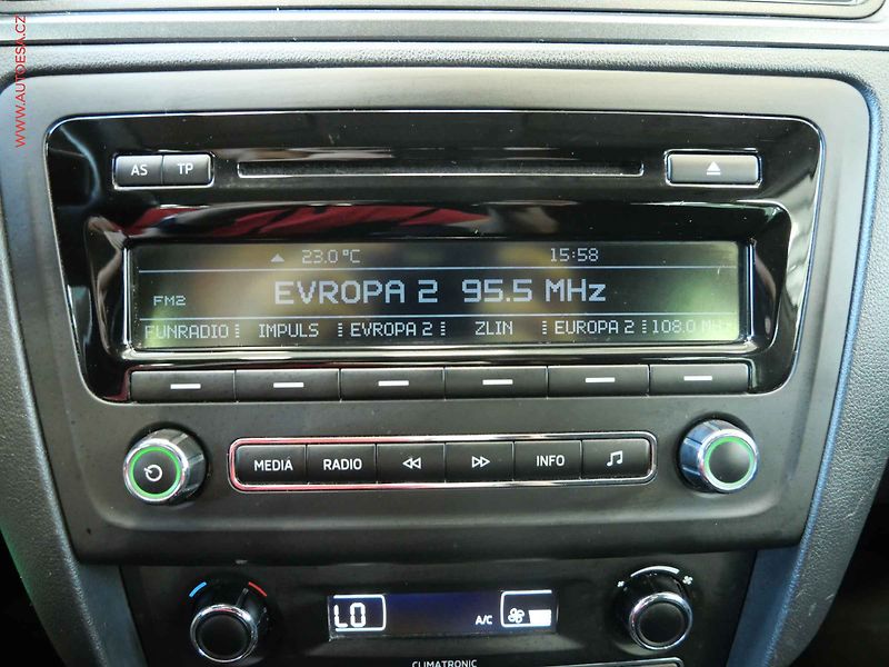 Škoda Rapid (2015) 1.2 TSI, 2.maj,ČR, AC - fotka 17 z 19