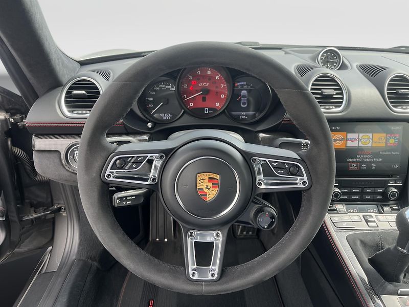 Porsche Cayman GTS - fotka 17 z 27
