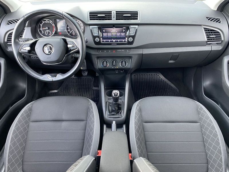 Škoda Fabia (2022) Combi 1.0 TSI Ambition + - fotka 9 z 33