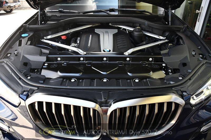 BMW X5 M50d xD M-SPORT HUD ČR 1M - fotka 63 z 67