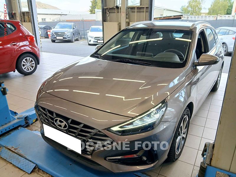 Hyundai i30 (2020) 1.6CRDi, 1.maj,ČR, servis - fotka 1 z 3