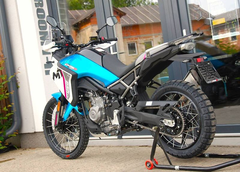 CFMOTO 450 MT-R (2026) 450MT-R BLUE - fotka 7 z 26