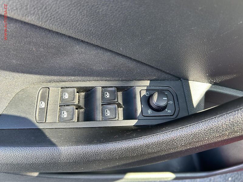 Škoda Scala (2019) 1.5TSi, ČR, Style, DSG - fotka 11 z 16