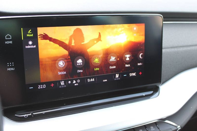 Škoda Octavia (2023) 2.0 TDI DSG Head Up TAŽNÉ kůže - fotka 29 z 35