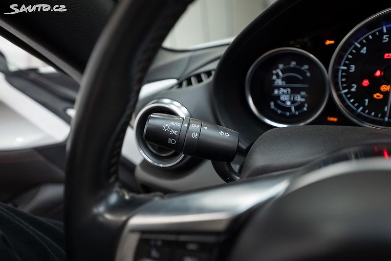 Mazda MX-5 2.0 118 kW RWD 6MT - fotka 19 z 29