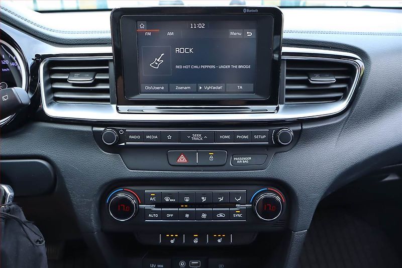 Kia Ceed (2018) Gold 1.4 T-GDI, Automat - fotka 12 z 20