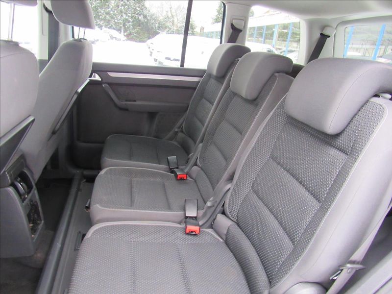 Volkswagen Touran 1,2 TSI 77kW 7 míst - fotka 10 z 25