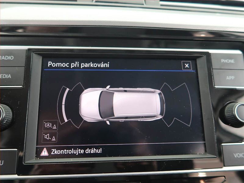 Volkswagen Passat (2020) Business 1.5 TSI, ČR,1.maj - fotka 17 z 18