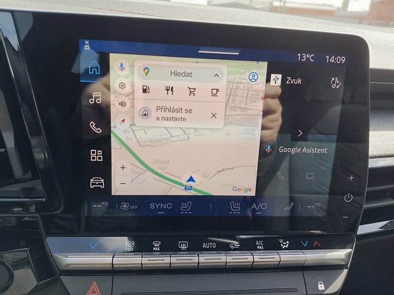 Renault Austral (2026) evolution mild hybrid 150 auto - fotka 16 z 22