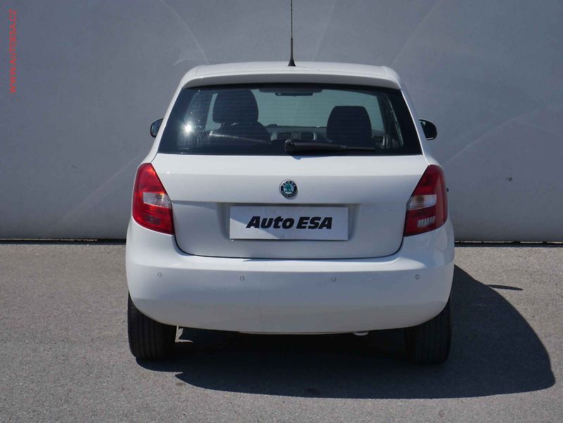 Škoda Fabia (2011) 1.2 TSi, Klima - fotka 5 z 13