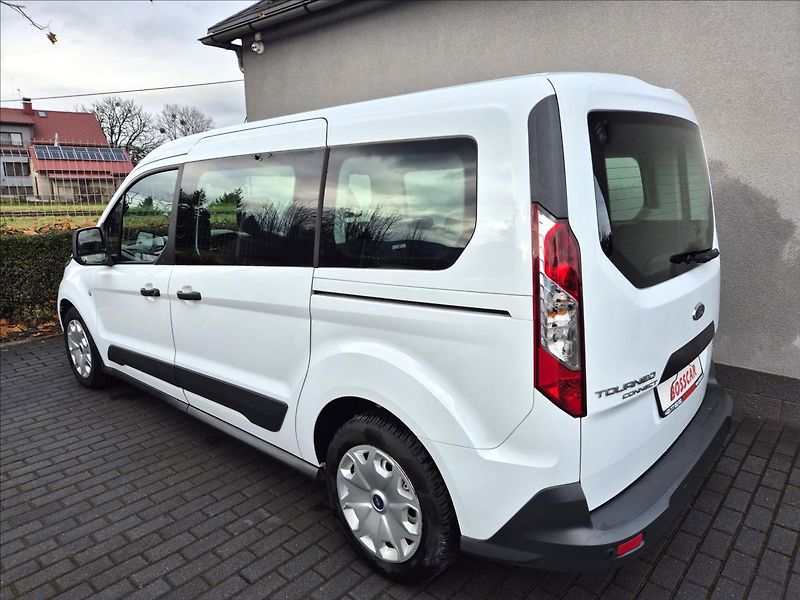 Ford Tourneo Connect 1,6 TDCi Long DPH! REZERVACE!! - fotka 4 z 28