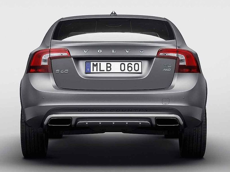 Volvo S60 Cross Country.
