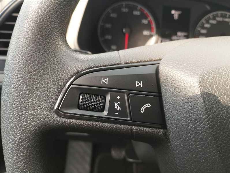 Seat Leon 1,2 TSi 63KW - fotka 15 z 18