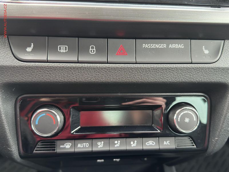 Škoda Fabia (2016) 1.4 TDI, Navi, AC - fotka 15 z 18