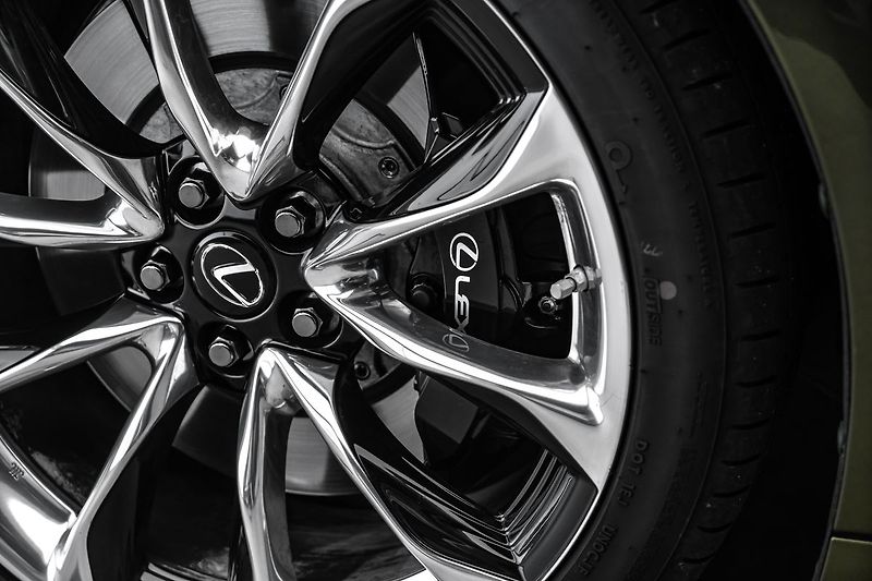 Lexus LC 500 Cabrio Performance - fotka 13 z 22
