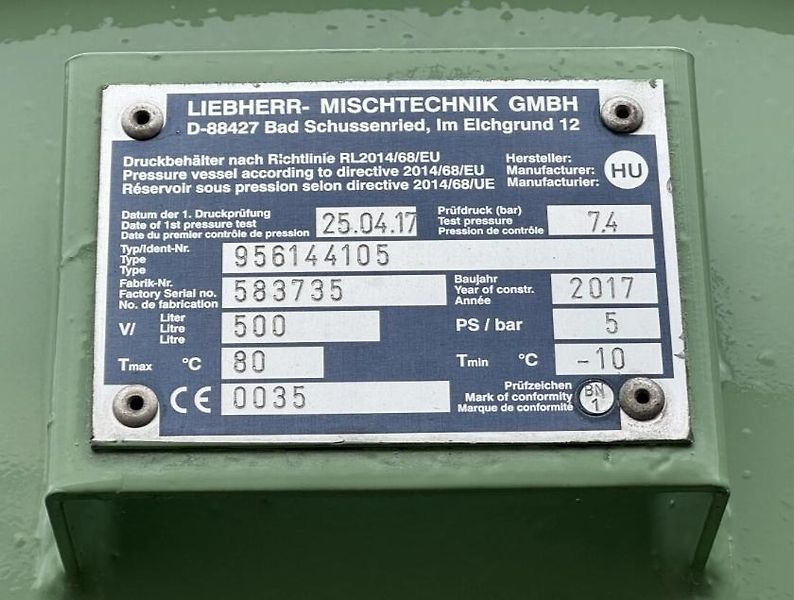 Mercedes-Benz (2017) Arocs 3240 8x4 MIX EURO 6 - fotka 15 z 21