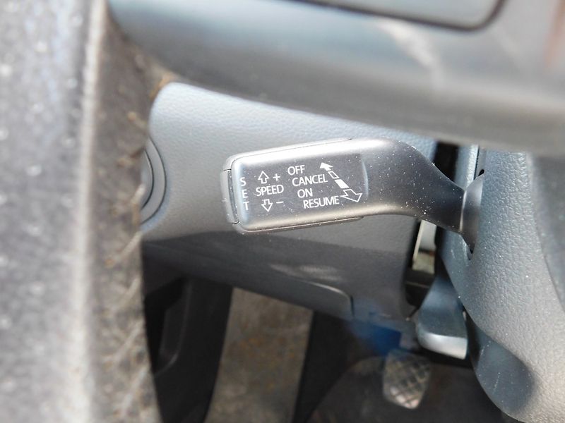 Seat Alhambra (2014) 2.0 TDi 4x4 7.MÍST - fotka 12 z 48