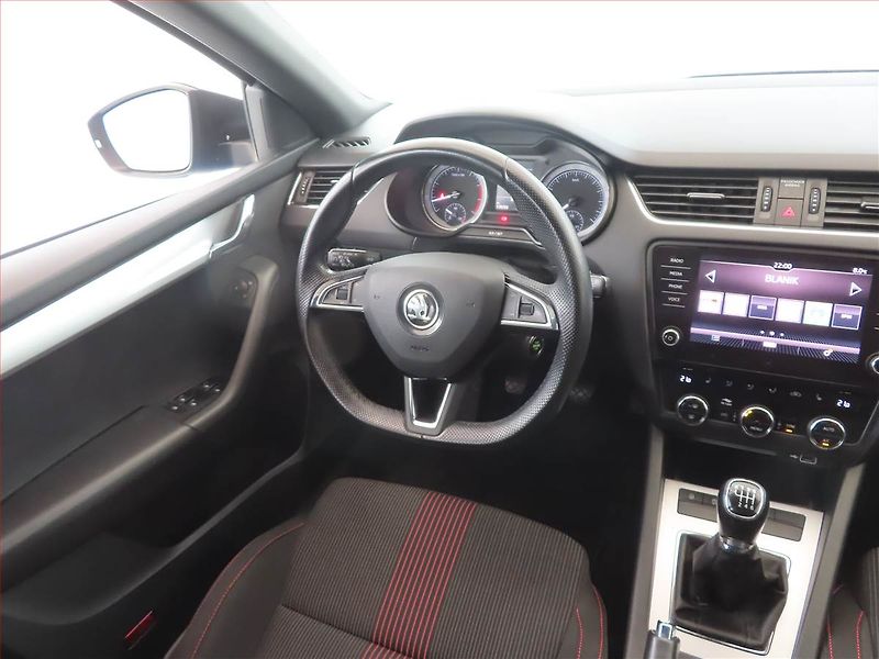 Škoda Octavia (2019) Ambition 1.5 TSI, Serv.kniha - fotka 7 z 16