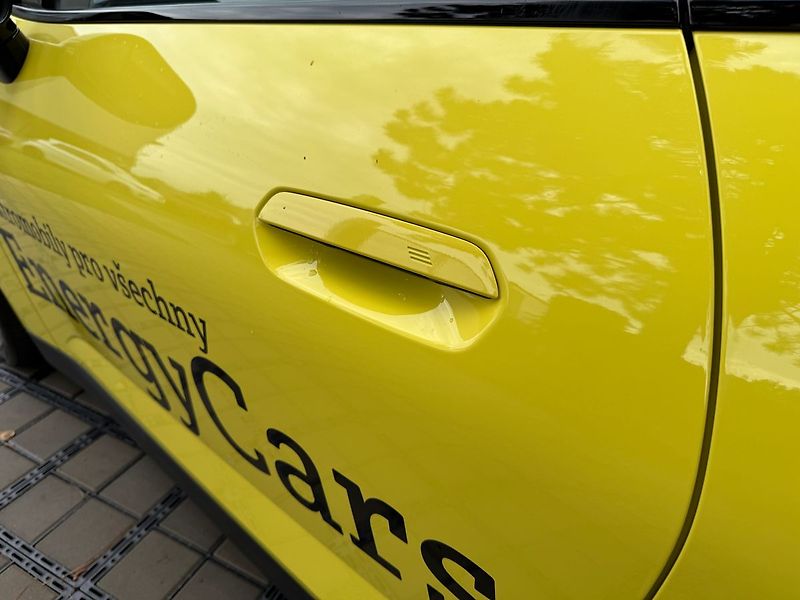 Mini Cooper SE, Hatchback, 135 kW - fotka 7 z 33