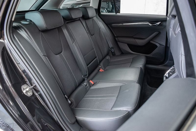 Škoda Octavia TSI*81kW*DSG*STYLE*KAMERA*ACC* - fotka 12 z 40