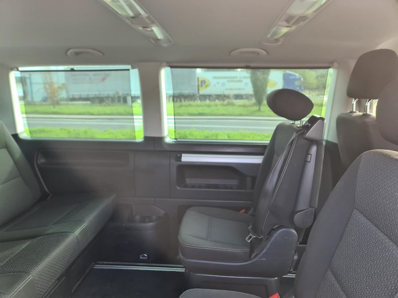 Volkswagen Multivan (2016) T6 2.0 TDi 110-KW DSG POSTEL S - fotka 14 z 35