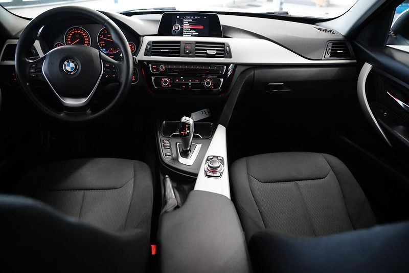 BMW Řada 3 - fotka 6 z 6