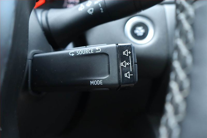 Renault Captur (2020) 1.0 TCe, LPG, Serv.kniha, Navi - fotka 21 z 25