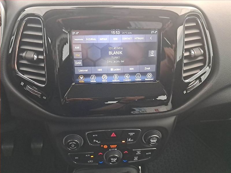 Jeep Compass (2020) 1.4 MultiAir, ČR,1.maj - fotka 12 z 17