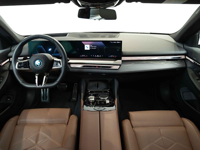 BMW i5 eDrive40 Sedan - fotka 6 z 6