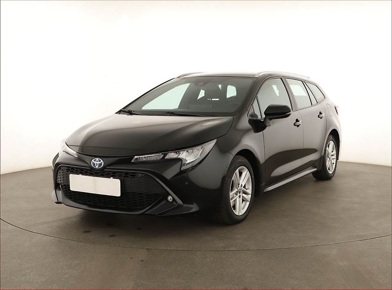 Toyota Corolla (2022) 2.0 Hybrid - fotka 2 z 18