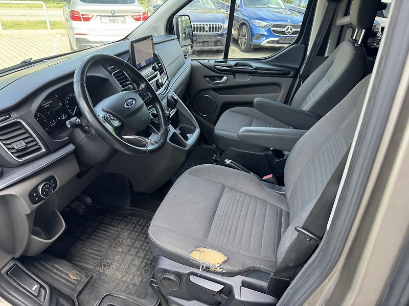 Ford Tourneo Custom (2021) 2,0 ECOBLUE HYBRID L2 - fotka 15 z 25