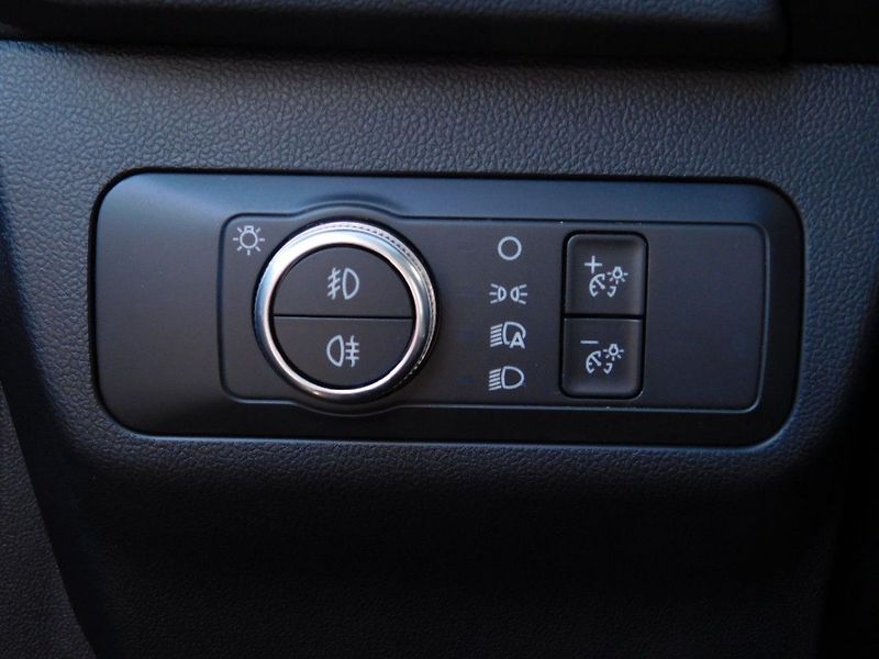 Ford Kuga 2,0TDCi,140kW,4X4 - fotka 15 z 17