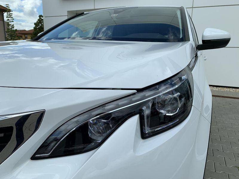 Peugeot 3008 ALLURE+ 1.2 PureTech 96kW AT - fotka 26 z 27