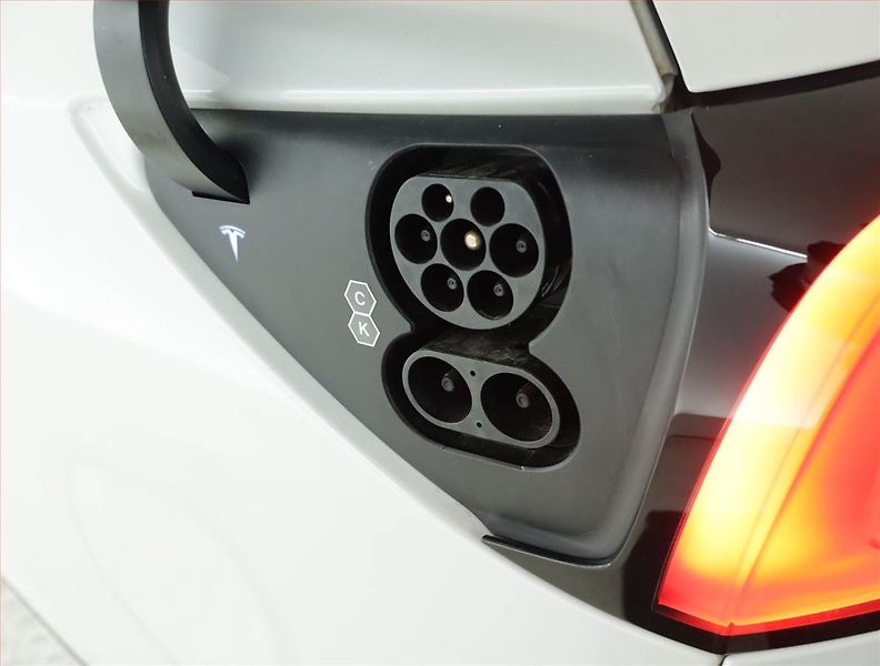 Tesla Model Y (2022) Long Range AWD 79kWh, SoH 92% - fotka 20 z 21
