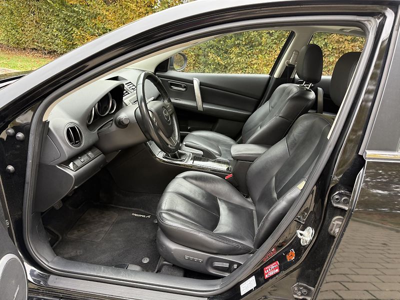 Mazda 6 2.5 Top Sport - fotka 18 z 34