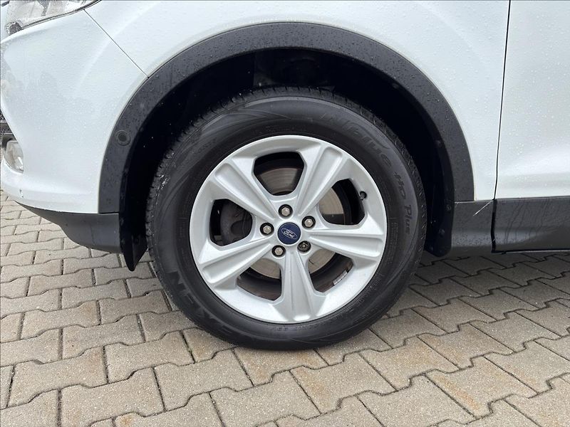 Ford Kuga 1,6 EcoBoost 110kW Trend - fotka 9 z 30