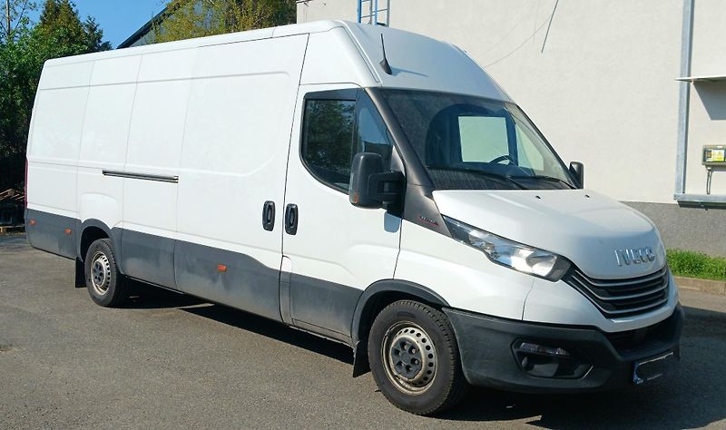 Iveco Daily (2024) 35S18H Van 4x2, klima - fotka 2 z 4