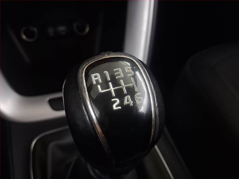 Kia Ceed (2017) 1.6 GDI, Serv.kniha, Tempomat - fotka 13 z 18