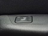 Peugeot 308 1,2 PT ALLURE NAVI KAMERA ČR - náhled 40