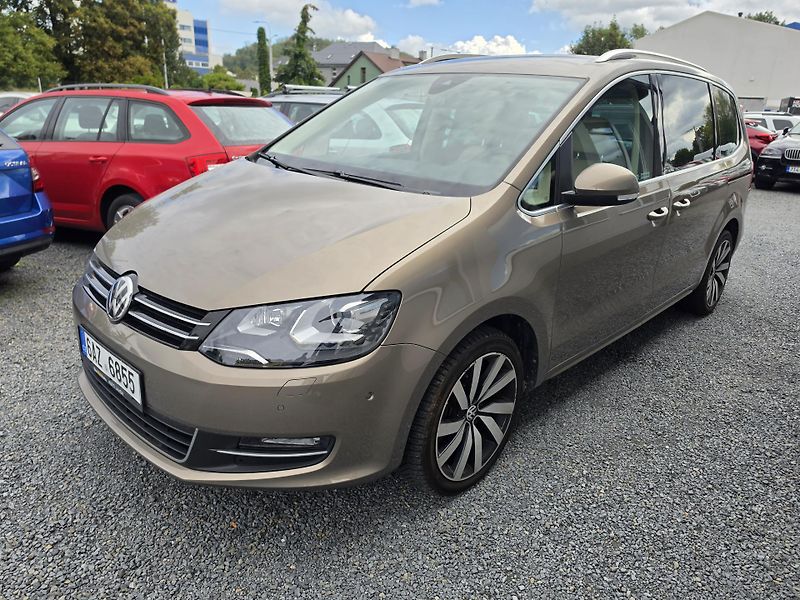 Volkswagen Sharan 2.0TSI Highline 7 TZ Masáž Led - fotka 2 z 24