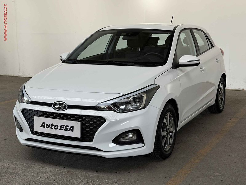 Hyundai i20 (2019) 1.2i, 1.maj,ČR, AC - fotka 3 z 16