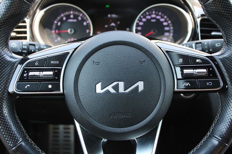 Kia ProCeed 1,5 T-GDI  1MAJ,DPH,GTLINE,JBL - fotka 13 z 41