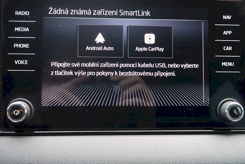 Škoda Karoq (2025) Top Selection 1.5 TSI 110 kW D - fotka 8 z 30