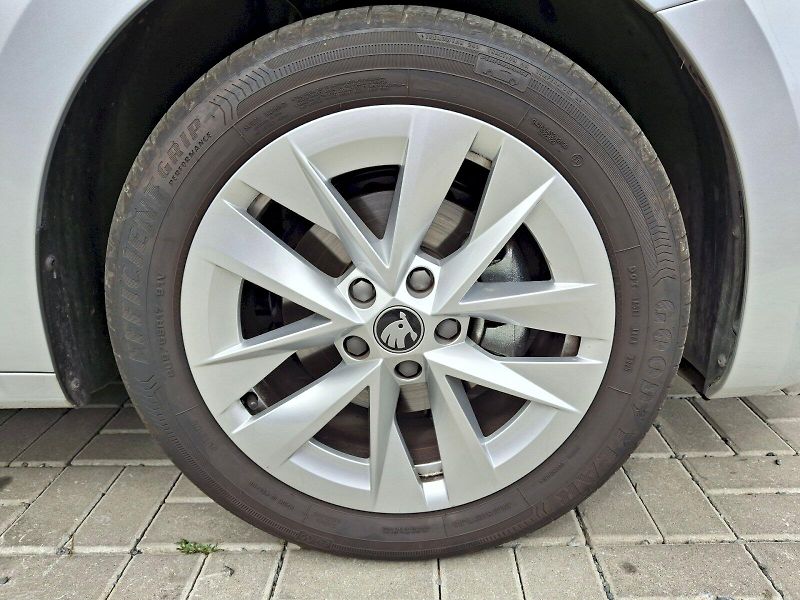Škoda Octavia (2025) Combi Top Selection 1,5TSi 110 - fotka 33 z 33