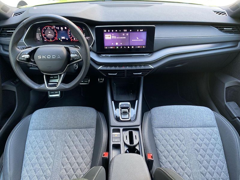Škoda Octavia (2025) 1.5 TSI DSG SportLine - fotka 5 z 35