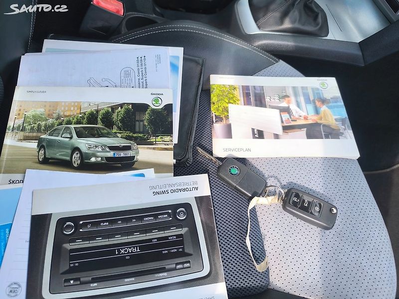 Škoda Octavia RS125KW,KRÁSNÁ,SERVISKA,185TKM - fotka 12 z 28