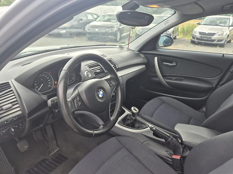 BMW Řada 1 116i, 90 kW, ALU - fotka 21 z 35