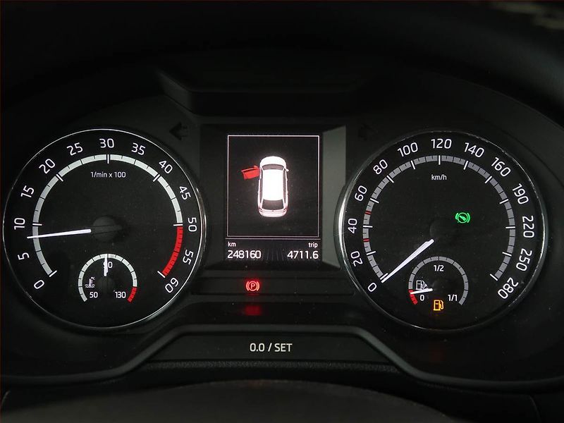 Škoda Octavia (2015) RS 2.0 TDI, Automat, Kůže - fotka 11 z 16