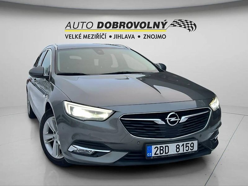 Opel Insignia Sports Tourer Innovation D 2.0 - fotka 12 z 32